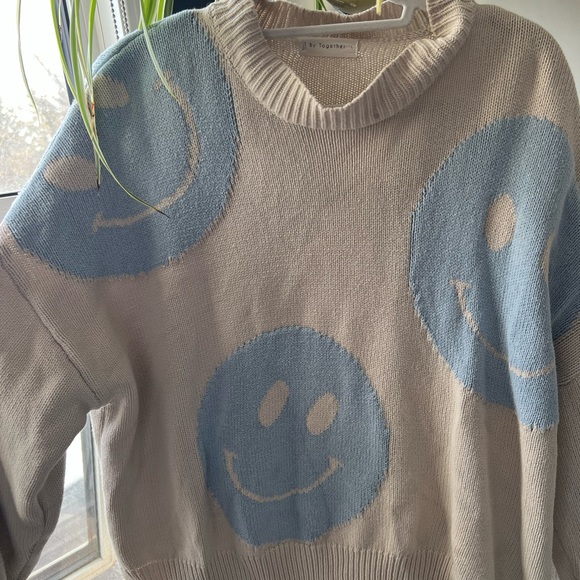 🌟HOST PICK🌟 By Together Smiley Face Knit Sweater - Picture 1 of 2
